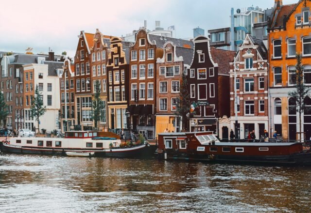 Amsterdam Tourist Tax 2026: 12.5% Explained, Examples & How to Save