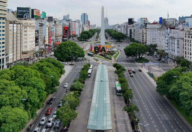 Ezeiza Airport to Buenos Aires: Taxi, Uber, Shuttle & Bus (2026)