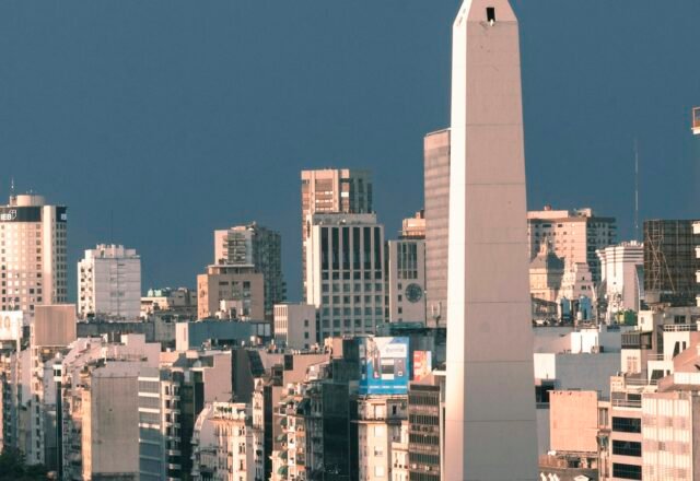 Buenos Aires Travel Guide 2026: Areas, Money & Tips