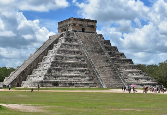 Chichén Itzá from Cancún 2026: Tours, Tren Maya, Car & Ticket Prices