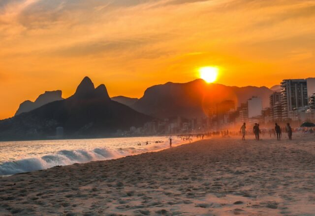 Best Time to Visit Rio de Janeiro (Month by Month Guide)