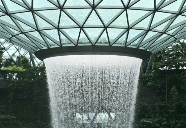 Changi Airport to Singapore City 2026: MRT, Taxi & Grab Prices