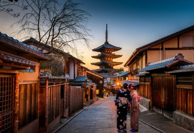Kyoto Travel Guide: Things to Do, Where to Stay & Tips