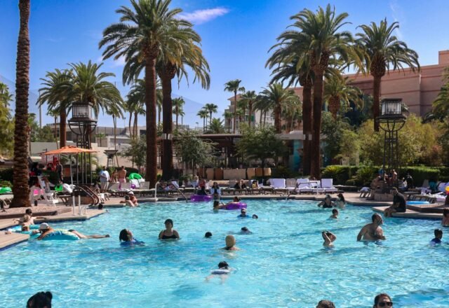 Best Time to Visit Las Vegas: Weather, Prices & Events (2026–27)