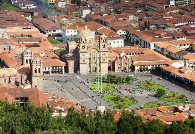 Lima to Cusco: flights, bus and altitude tips (2026)
