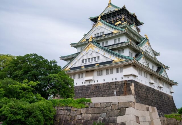 Osaka Castle tickets: price, hours and tips (2026)