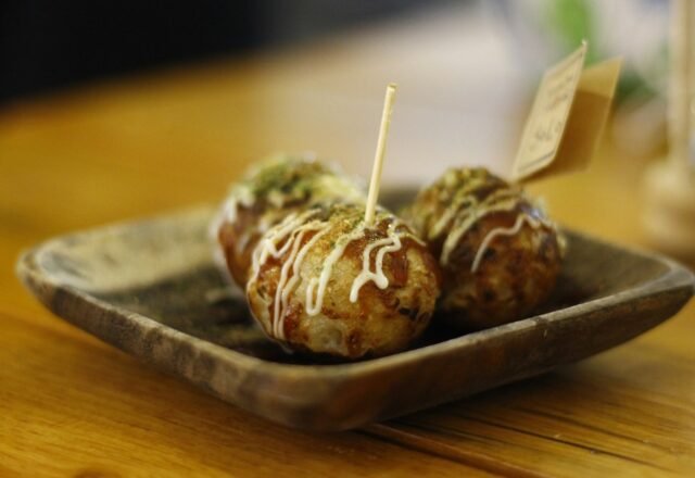 Osaka street food guide: what to eat and where (2026)