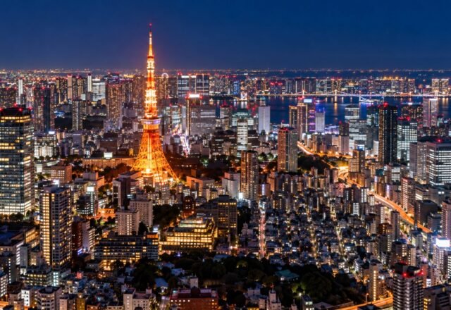 Tokyo Skytree vs Tokyo Tower 2026: Tickets, Prices & Which to Choose