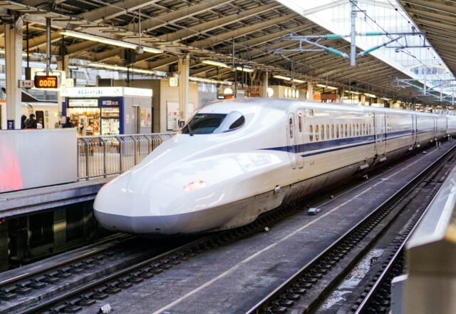 Tokyo to Kyoto by Shinkansen 2026: Fares, Times, JR Pass & Tips