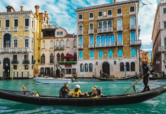 Where to Stay in Venice: Best Areas & Sestieri (2026)